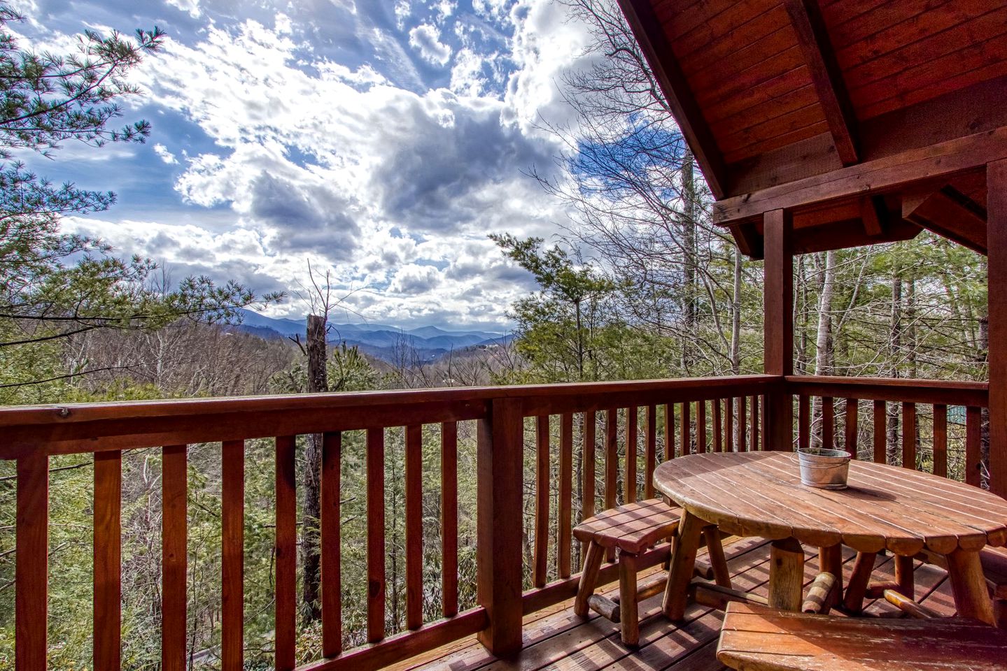 Unwind in Style in this Gatlinburg Luxury Rental for Unforgettable Tennessee Glamping
