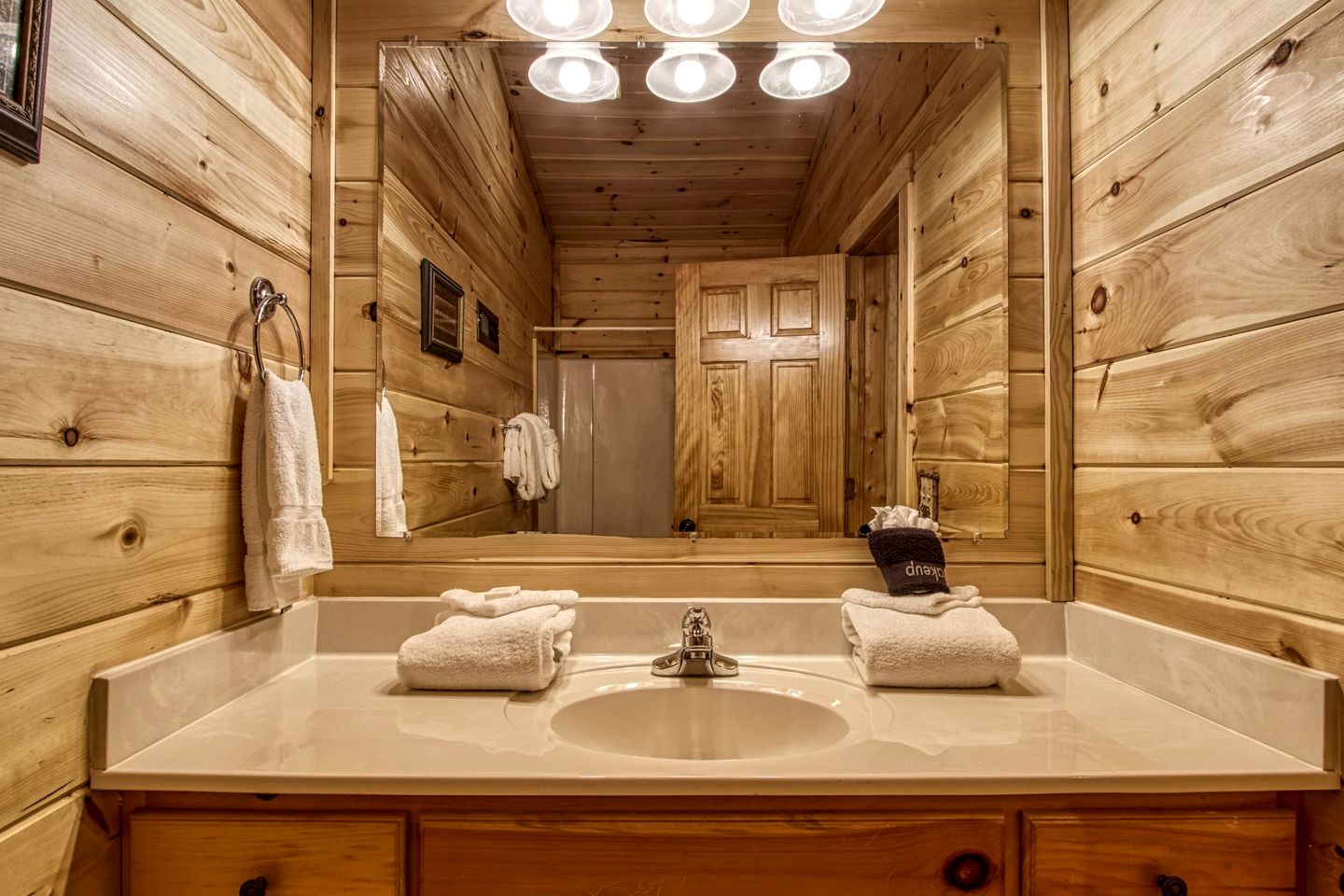 Unwind in Style in this Gatlinburg Luxury Rental for Unforgettable Tennessee Glamping