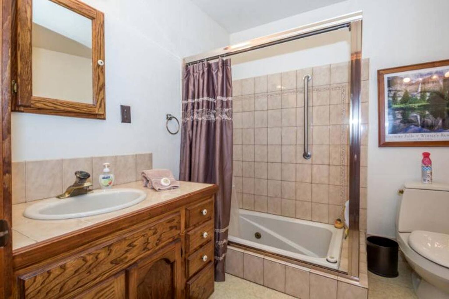 Embrance Nature in this Outstanding Cabin in El Portal, California