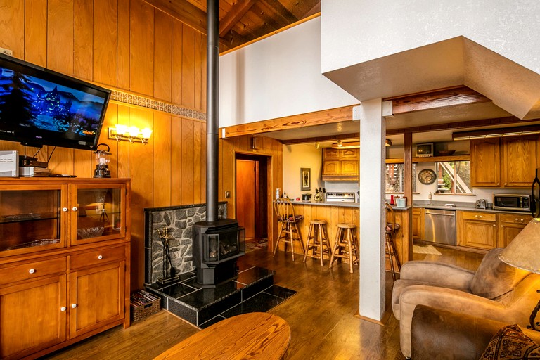 Cabins (United States of America, El Portal, California)