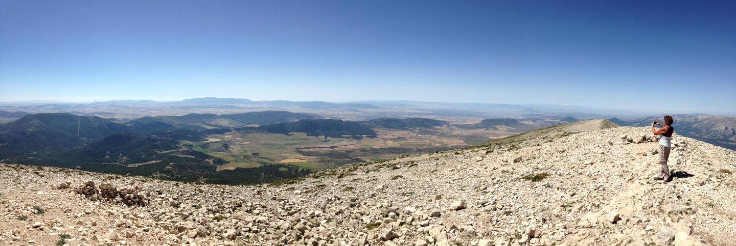 Amazing Cave Rental with Fireplace for a Unique Vacation near Sierra de Baza Natural Park, Andalucia