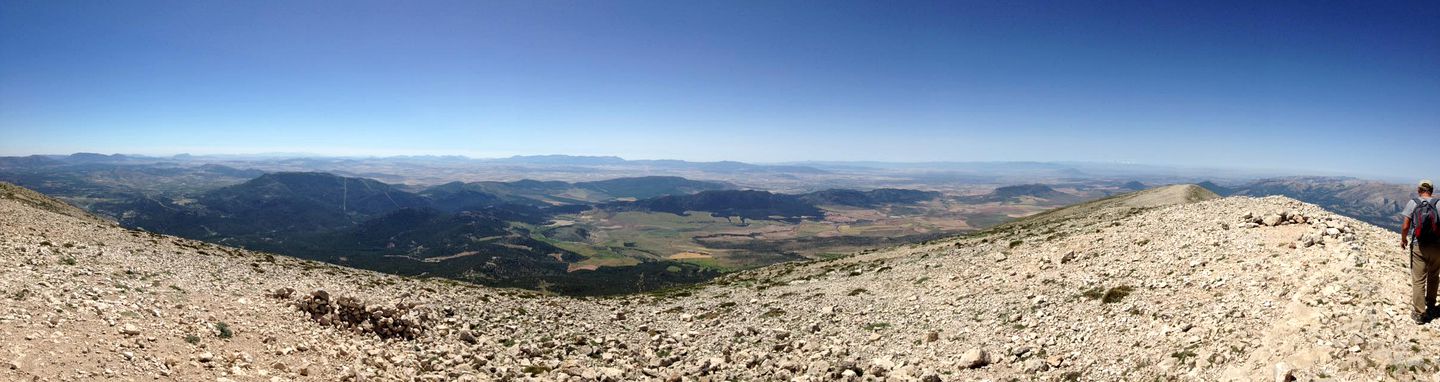 Amazing Cave Rental with Fireplace for a Unique Vacation near Sierra de Baza Natural Park, Andalucia