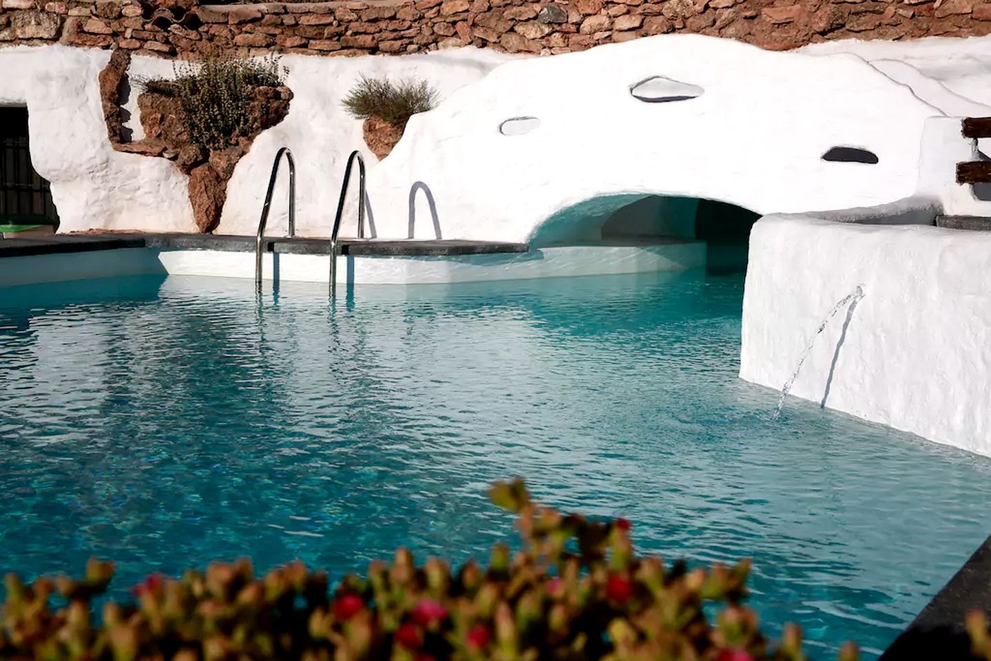 Cozy Cave Rental for a Romantic Getaway near the Sierra Nevada in Andalusia, Spain