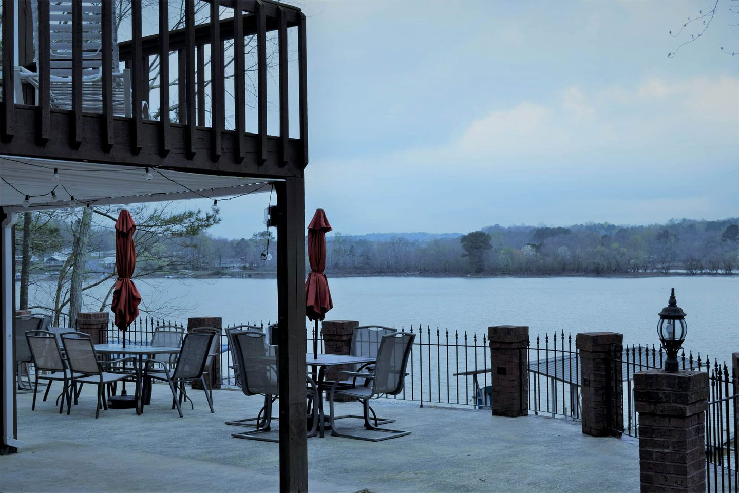 Cullman County Retreat: Pet-Friendly Lake Cabin with Hot Tub and Boat Dock for Big Groups