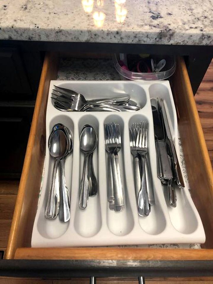 Cullman County Retreat: Pet-Friendly Lake Cabin with Hot Tub and Boat Dock for Big Groups