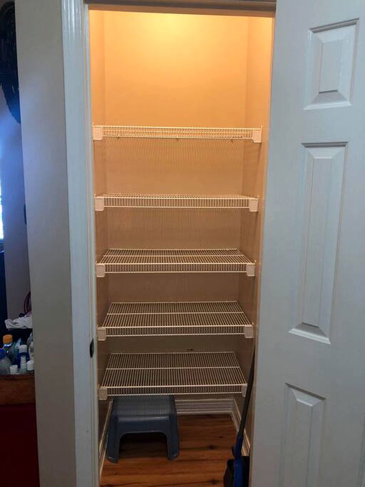 Cullman County Retreat: Pet-Friendly Lake Cabin with Hot Tub and Boat Dock for Big Groups