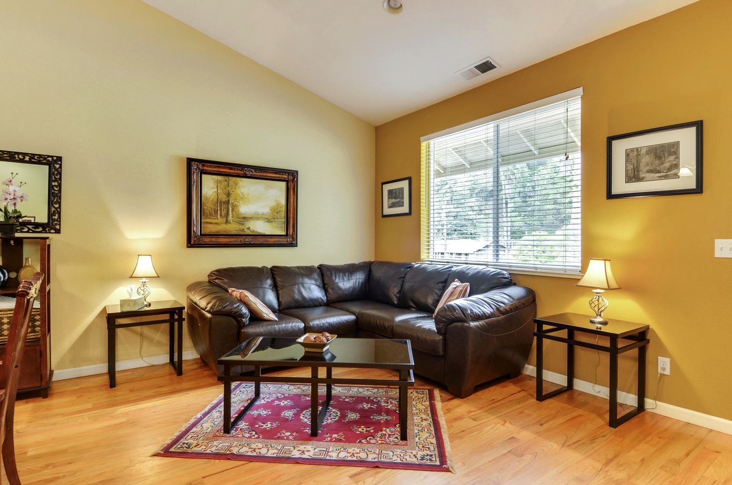 Spacious Riverfront Cottage with Game Room & Private Beach near Wineries in Guerneville, California