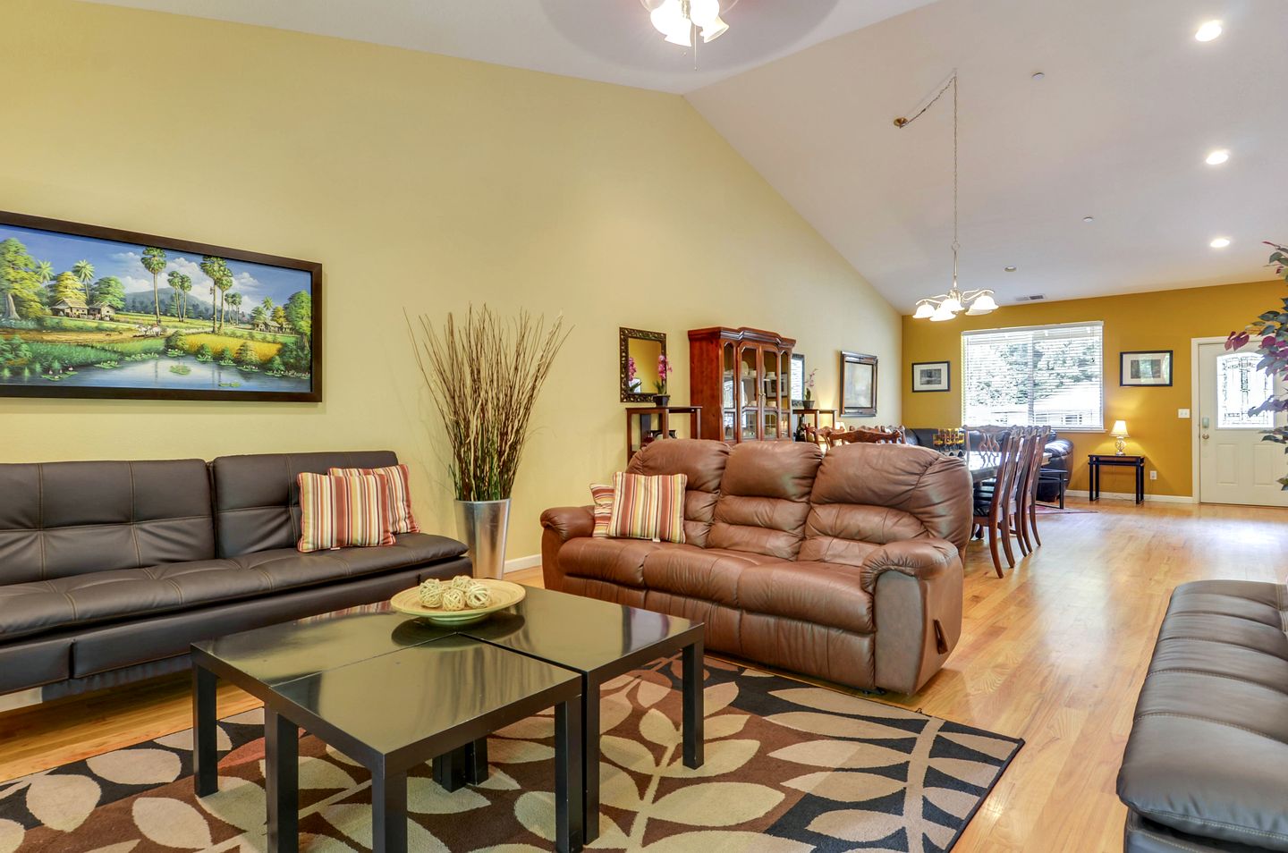 Spacious Riverfront Cottage with Game Room & Private Beach near Wineries in Guerneville, California