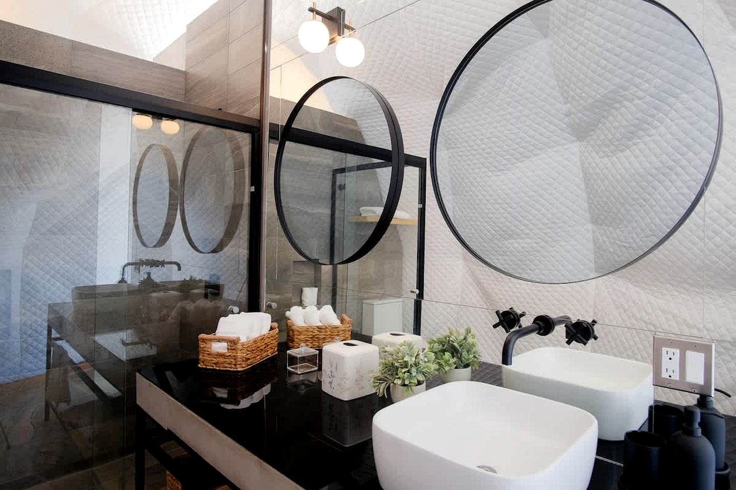 Luxury Glamping Dome with Panoramic Views & Stargazing in Baja California, Mexico