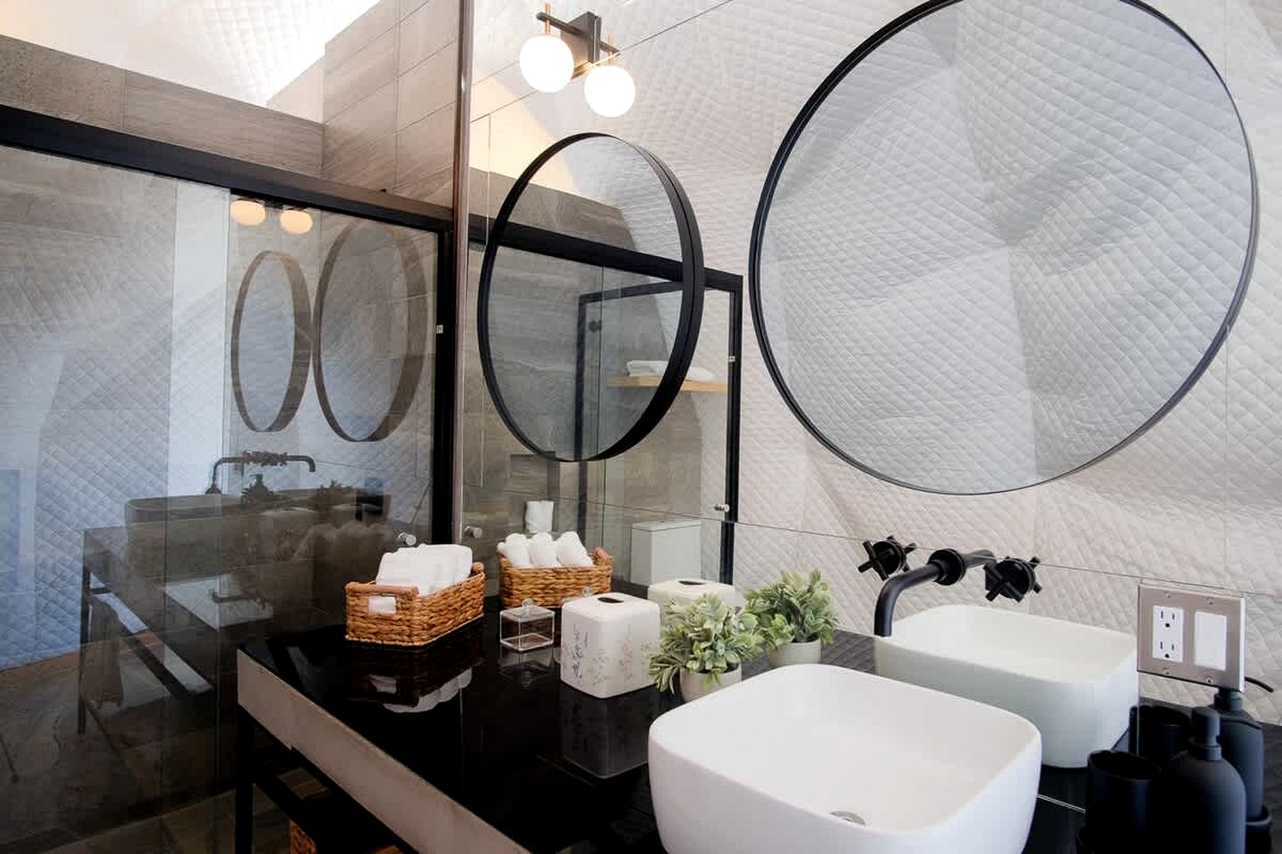 Chic Glamping Dome Surrounded by Vineyards & Nature in Baja California, Mexico