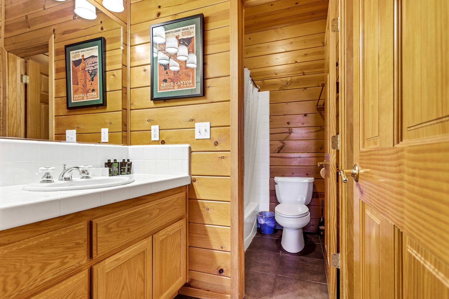 Luxurious Bear Valley Cabin in the Pines with Hot Tub, Perfect for a Family Friendly Vacation