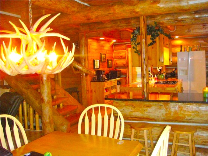 Cabins (Brethren, Michigan, United States)