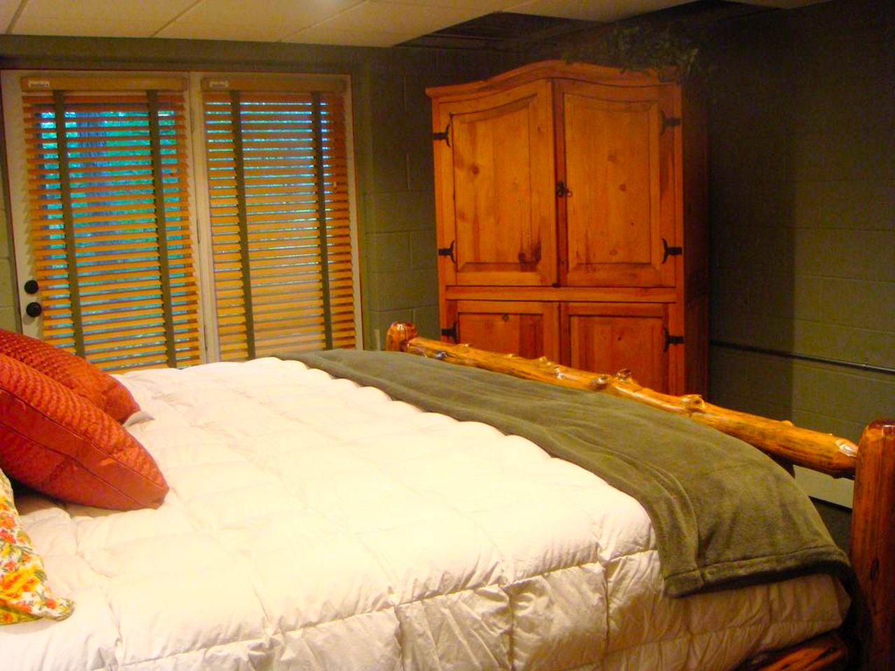 Custom-Built Family Cabin in Manistee National Forest, Michigan