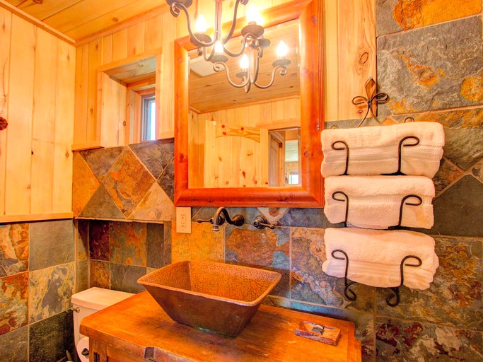 Cabins (Evergreen, Colorado, United States)