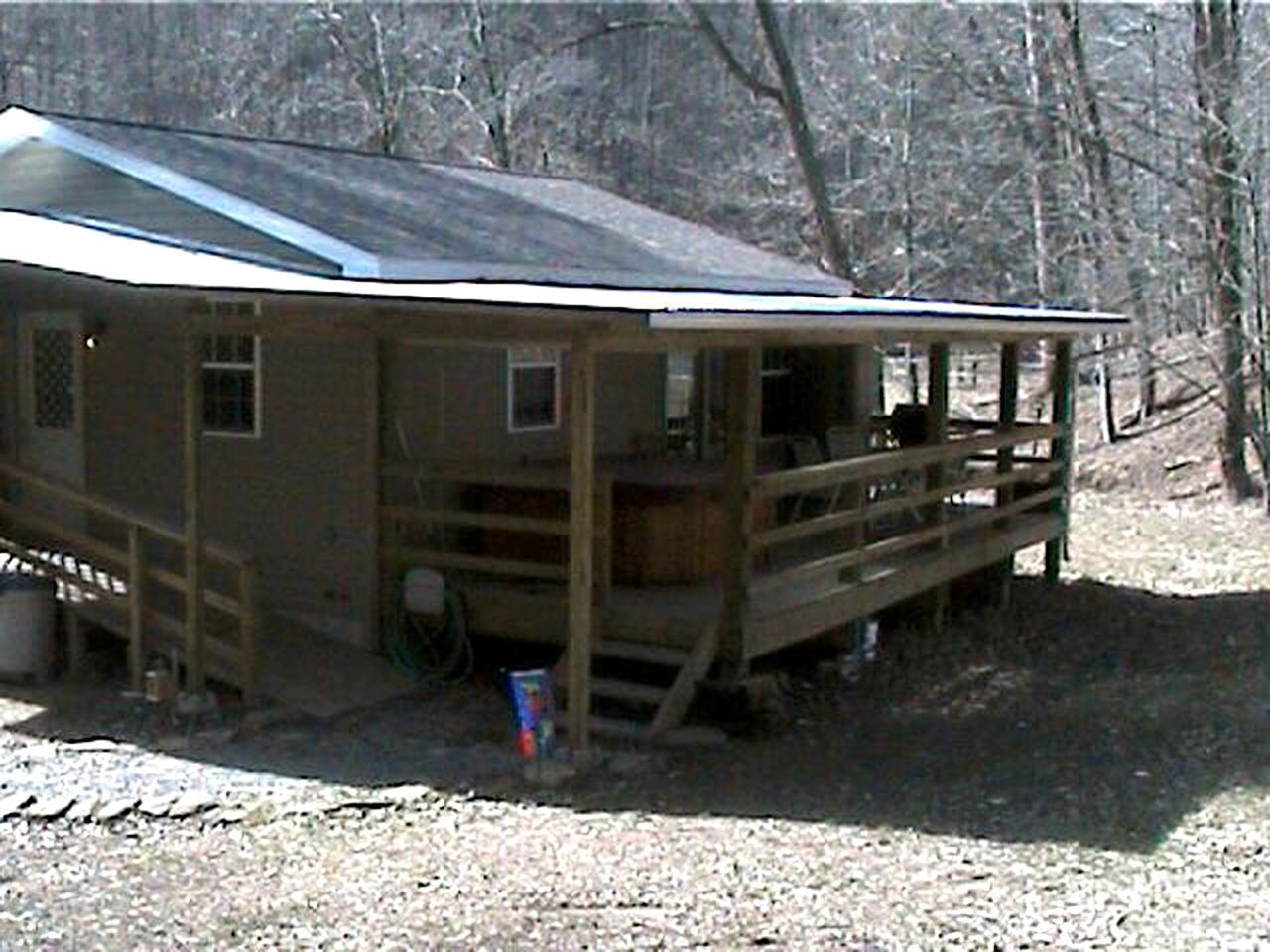 Spacious Cabin with a Hot Tub in the Woodlands near Byer, Ohio