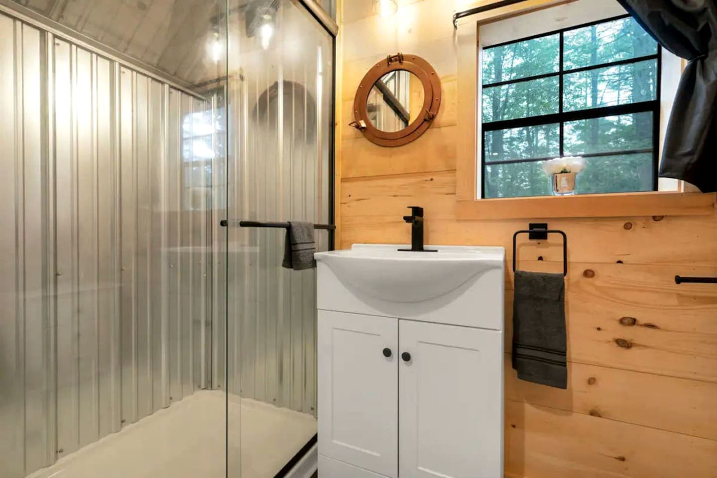 Cute A-Frame Retreat with Inviting Hot Tub in Oxford, Maine