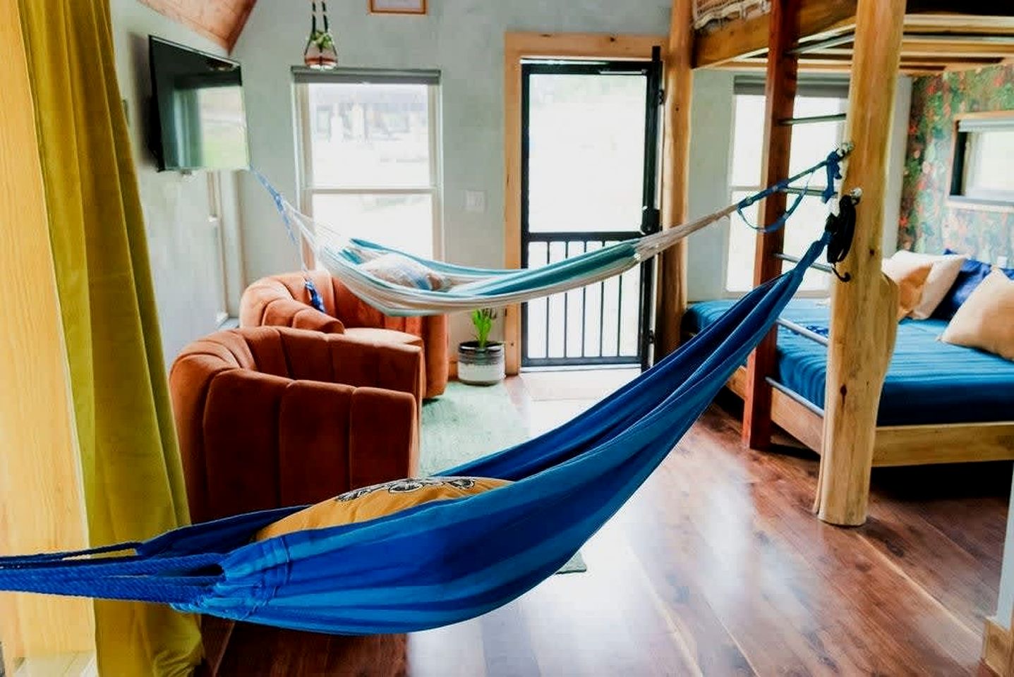 Cute Cabin near Chattanooga, for Wonderful Family Glamping in Tennessee