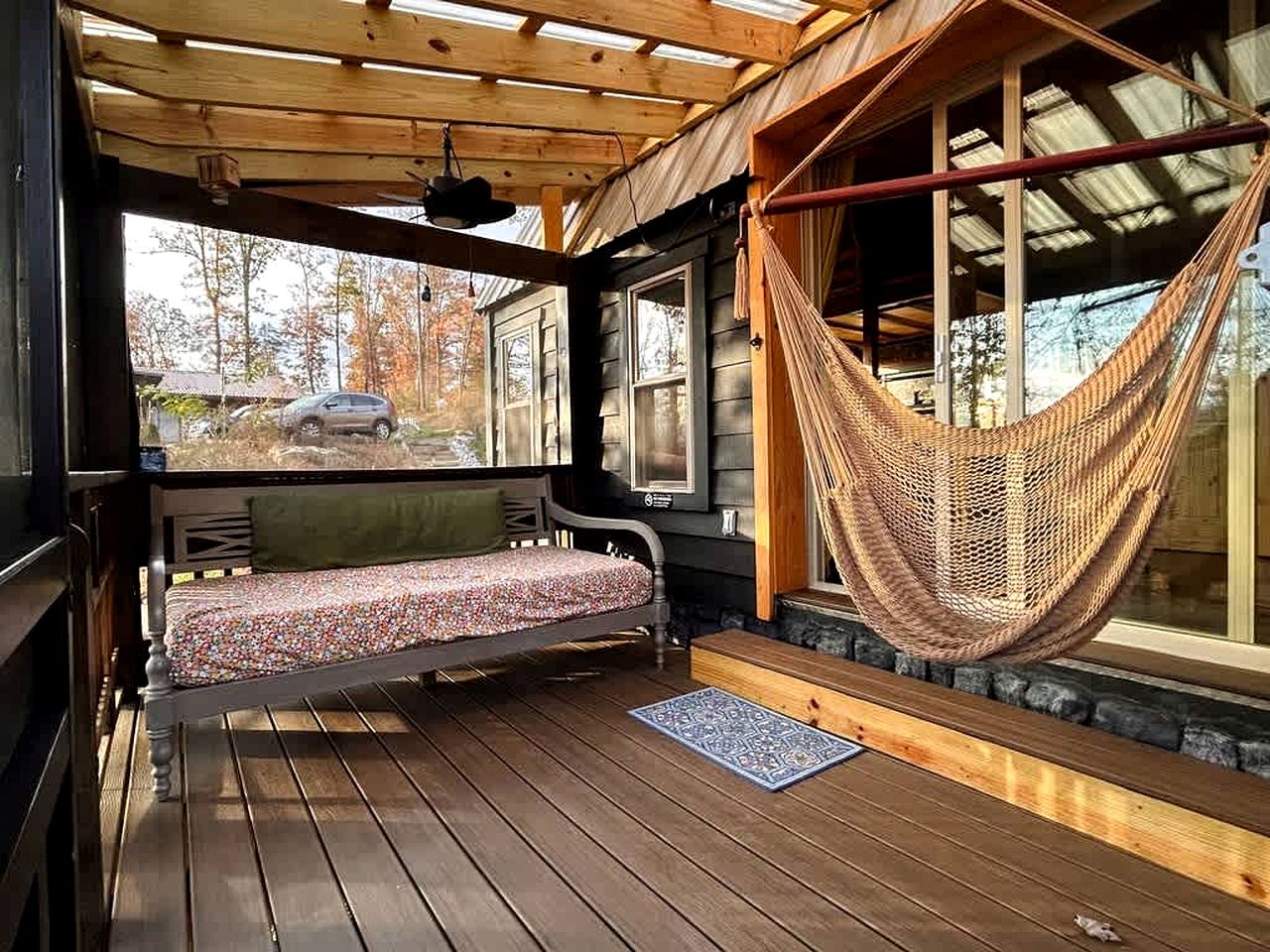 Cute Cabin near Chattanooga, for Wonderful Family Glamping in Tennessee