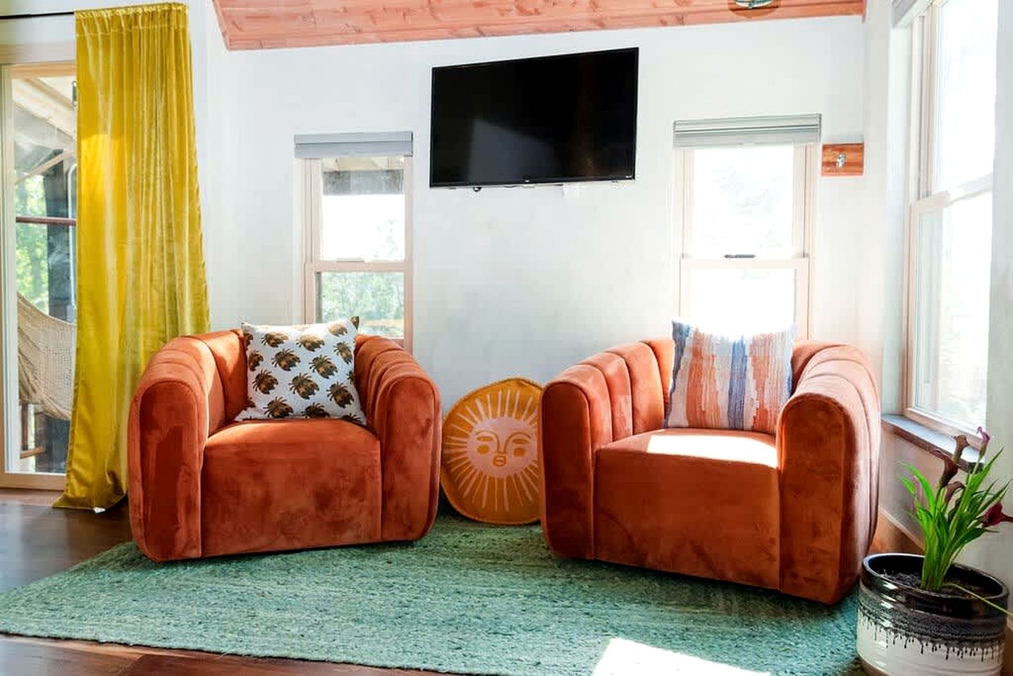 Cute Cabin near Chattanooga, for Wonderful Family Glamping in Tennessee