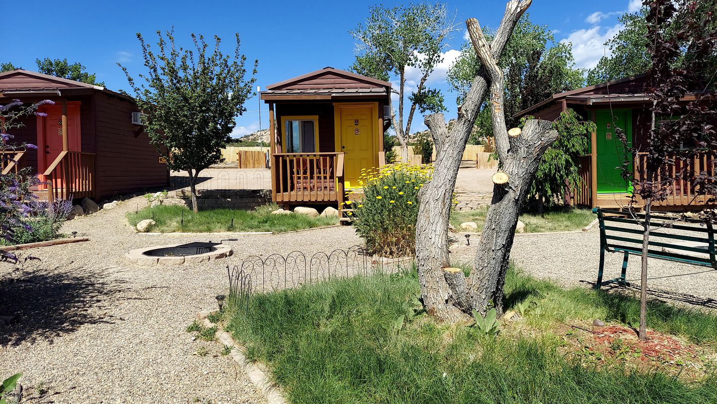 'The Ruess' Cabin #2 - Dry Camping, Escalante, Ut