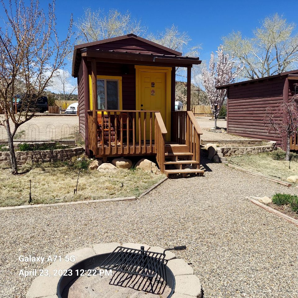 Cabins (United States of America, Escalante, Utah)