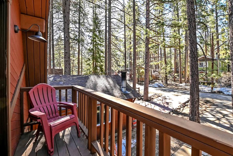 Cabins (United States of America, Big Bear Lake, California)