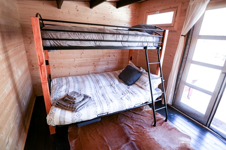 Log Cabins (Canada, Duncan, British Columbia)