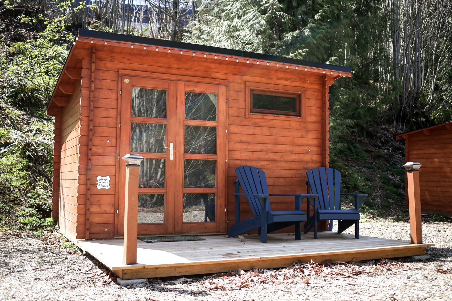 Cute Cabin for Glamping Escapes in Duncan, British Columbia