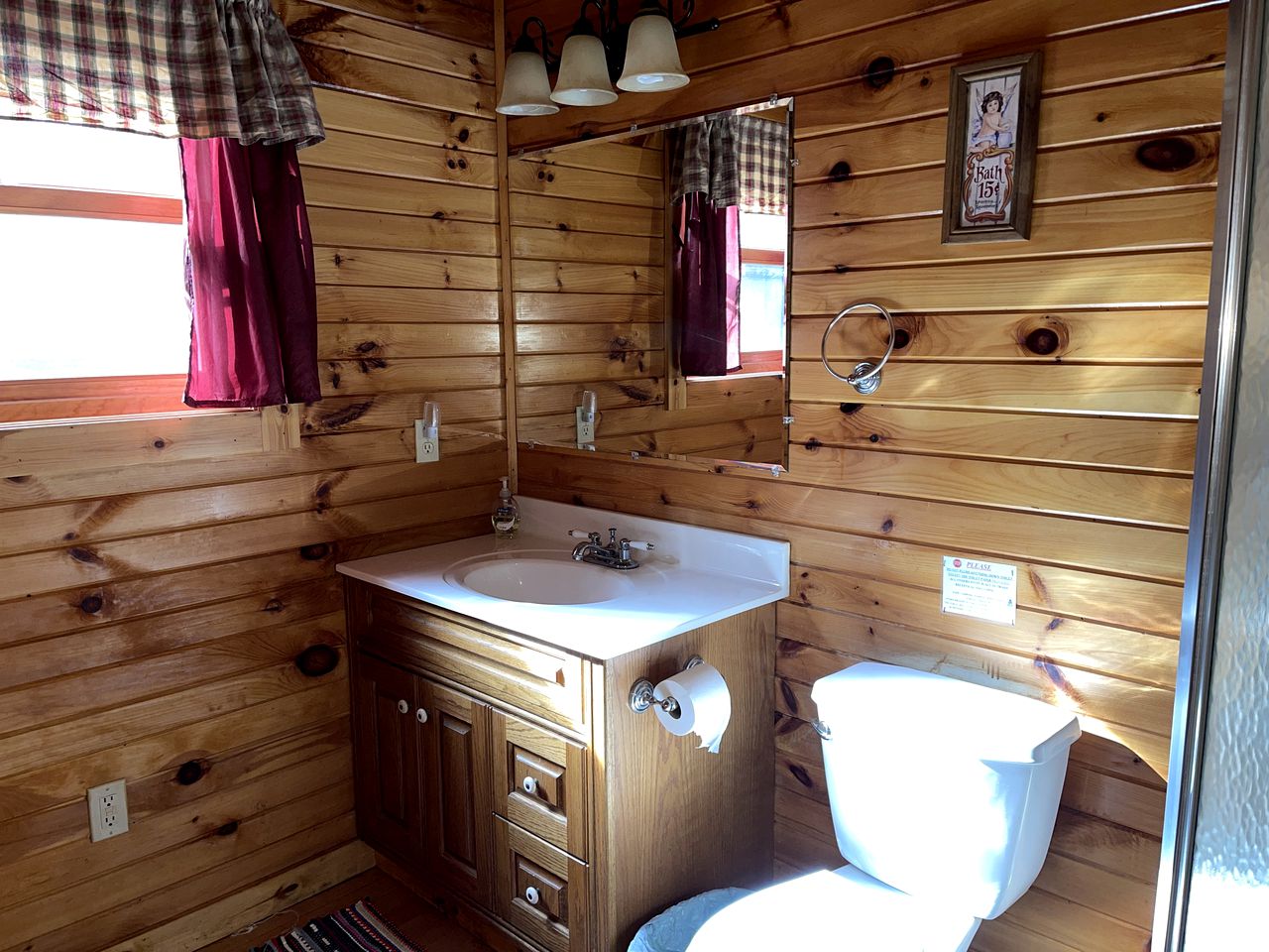 Cute Cabin with Private Hot Tub for Amazing Hiking Vacations near Cook Forest, PA