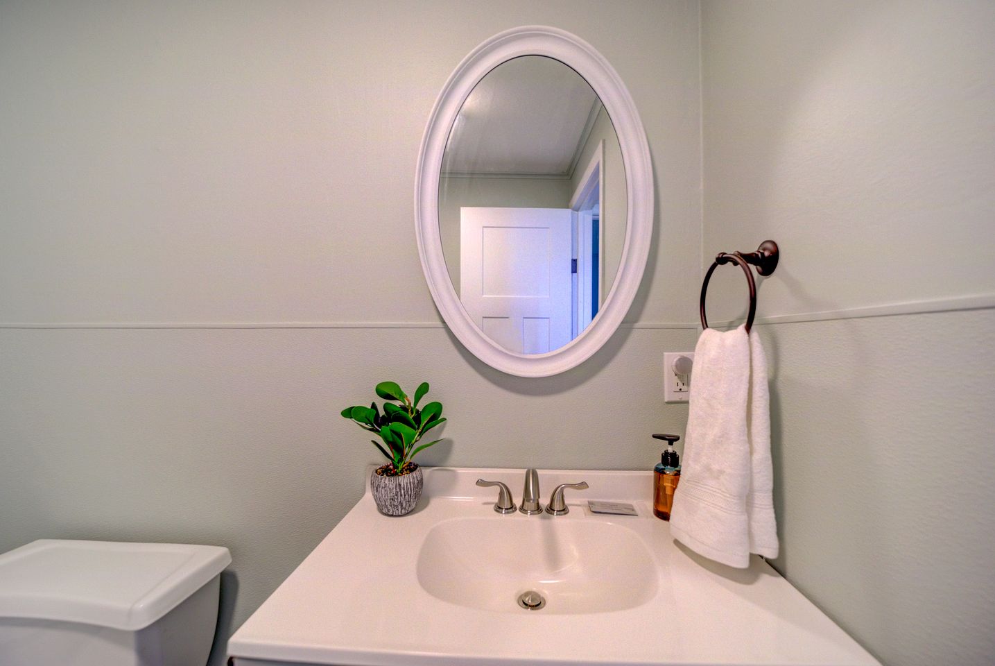 Cute Cabin Rental for Lovely Glamping Trips on Lake Michigan