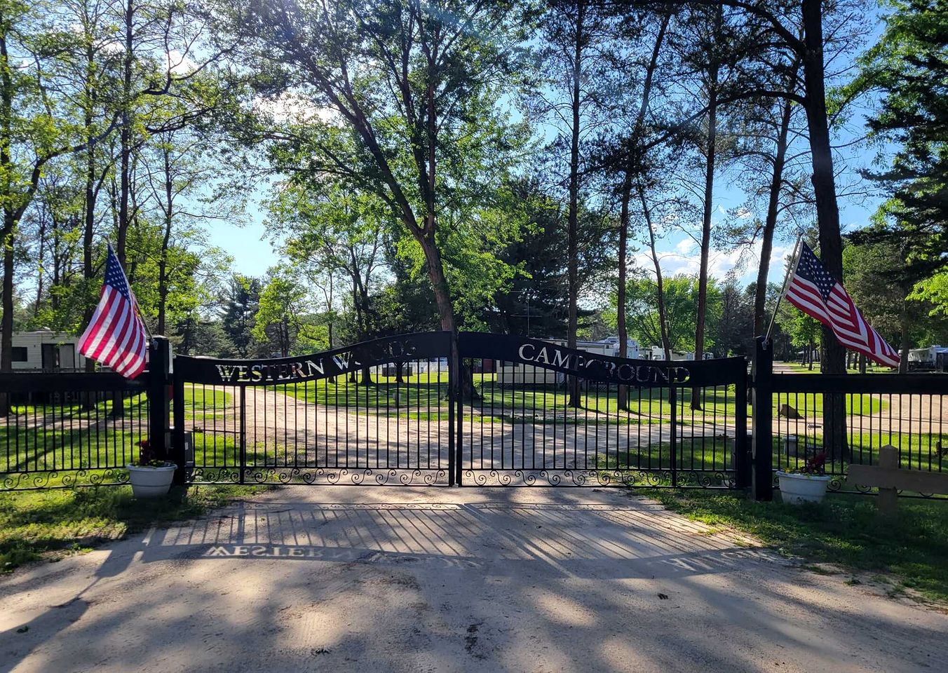 Cute Cabin on a Wonderful Campground for an Amazing Family Getaway in Wisconsin Dells, WI