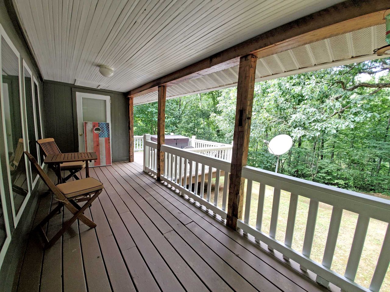 Cute Creek Cottage with Hot-Tub and Fire Pit Perfect for Hiking in Sylva, North Carolina