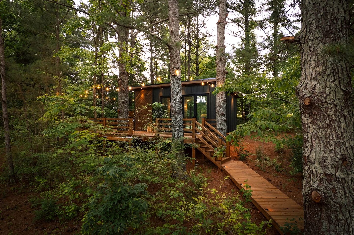 Cute Elevated Tiny House with Private Hot Tub for Romantic Escapes in Alabama