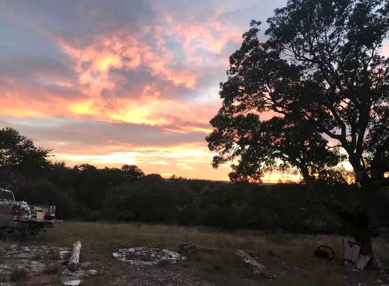 Rustic Off-the-Grid Cabin near Ample Outdoor Recreation in Harper, Texas