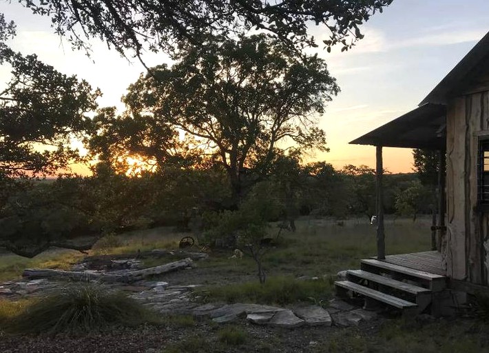 Cabins (Harper, Texas, United States)