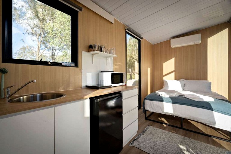 Tiny Houses (Australia, Mundoolun, Queensland)