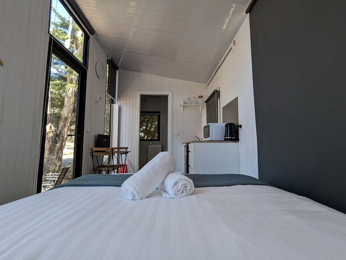 Tiny Houses (Australia, Dadswells Bridge, Victoria)