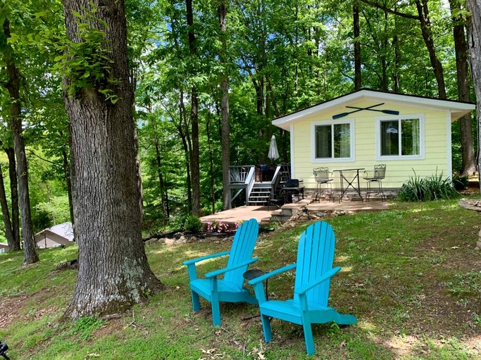 Cottages (United States of America, Cadiz, Kentucky)