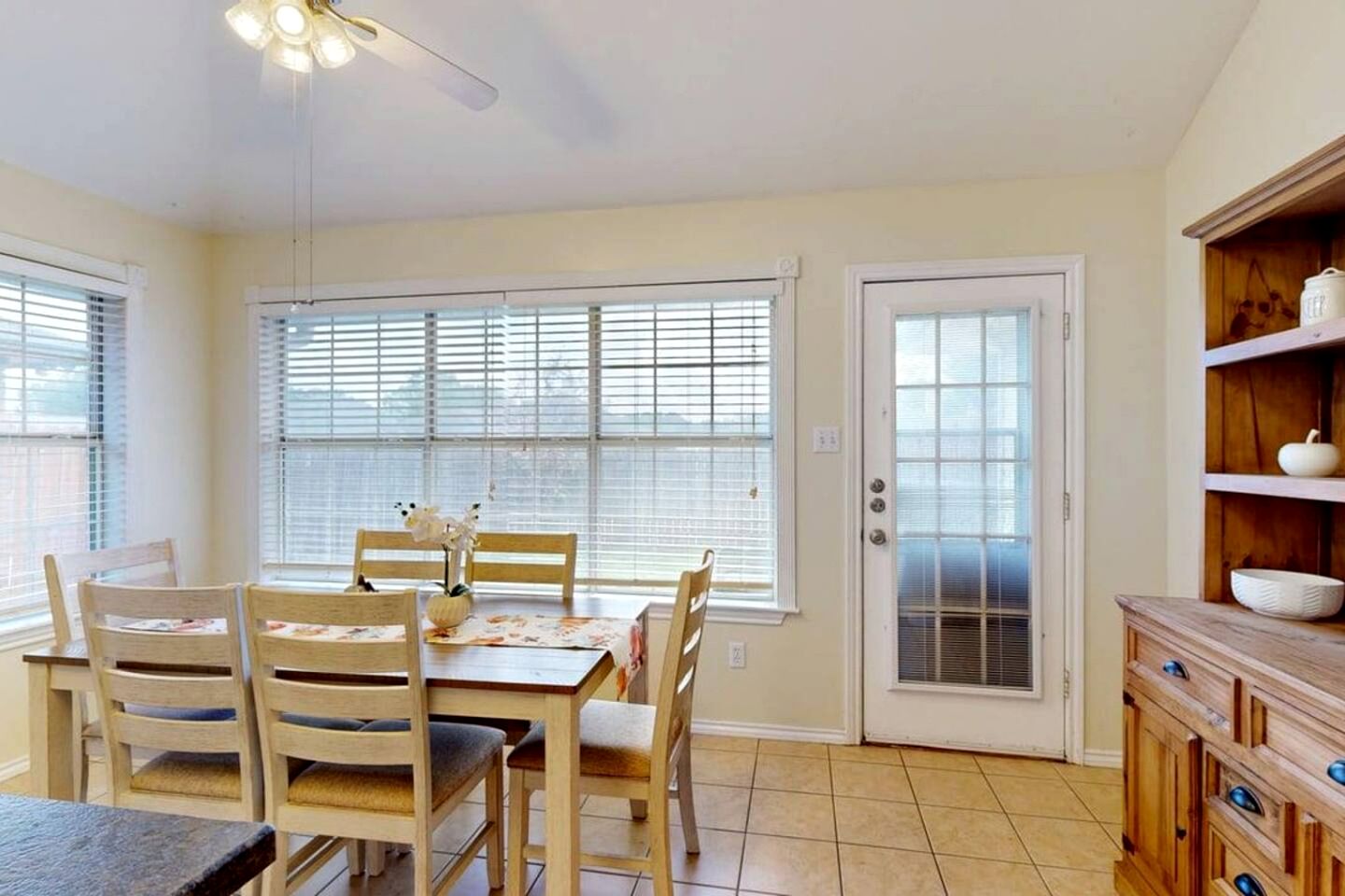 Cozy Updated Home Near Wolf Pen Creek Park – College Station, Texas