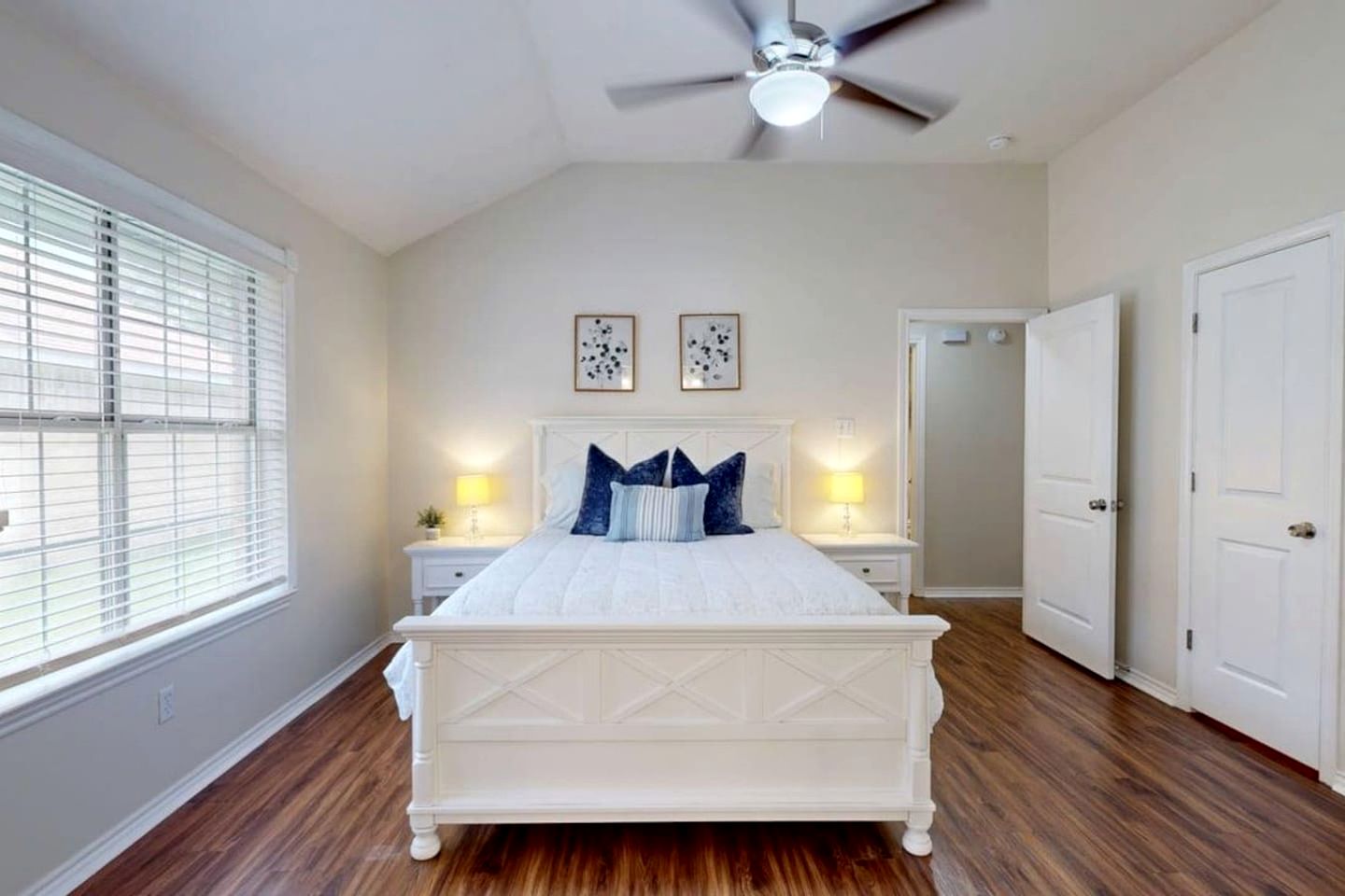 Cozy Updated Home Near Wolf Pen Creek Park – College Station, Texas