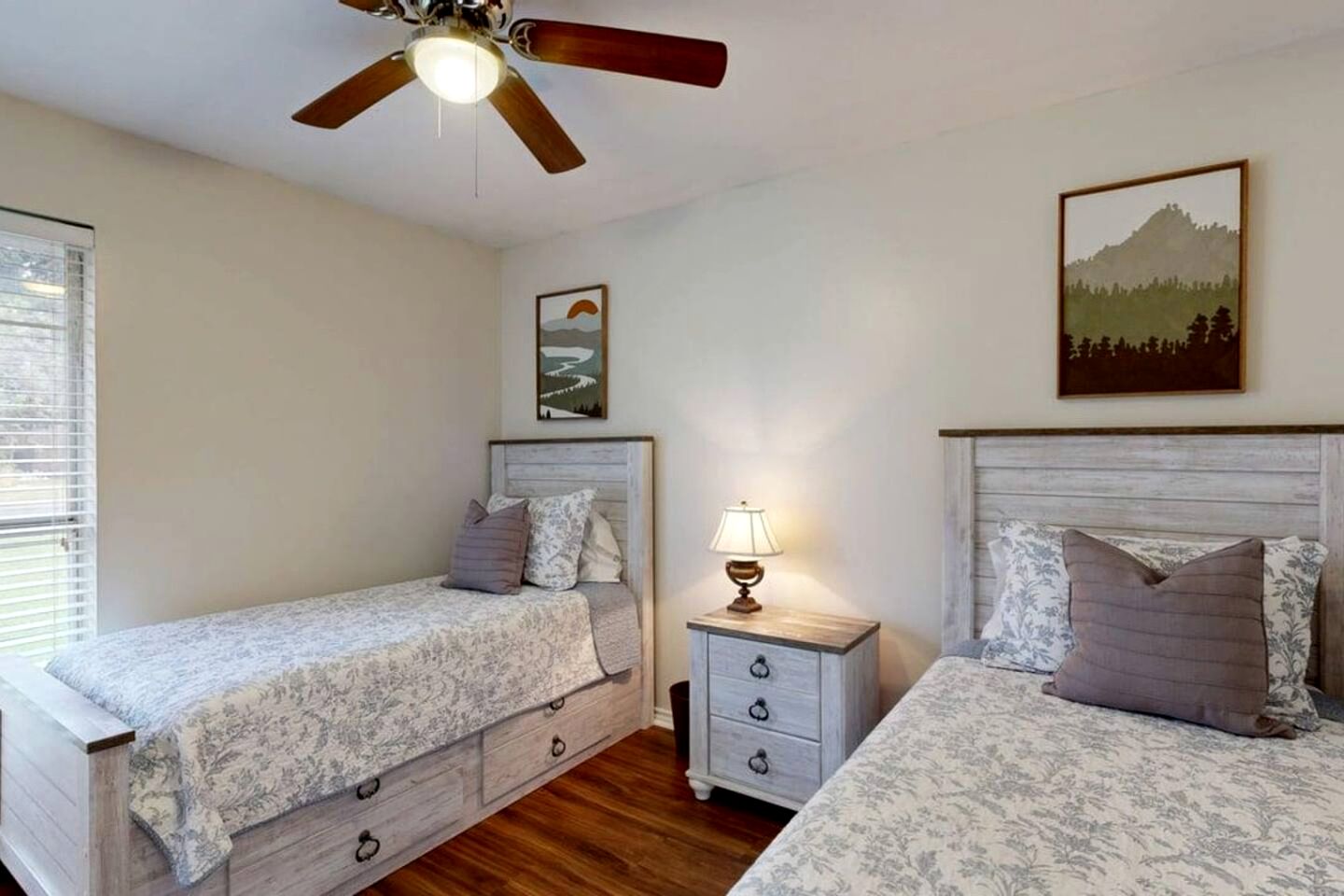 Cozy Updated Home Near Wolf Pen Creek Park – College Station, Texas