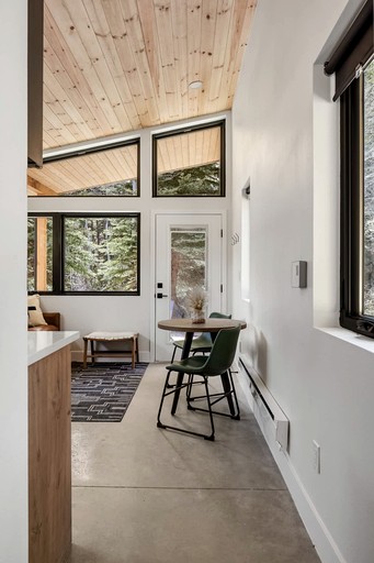 Cabins (United States of America, Grant, Colorado)