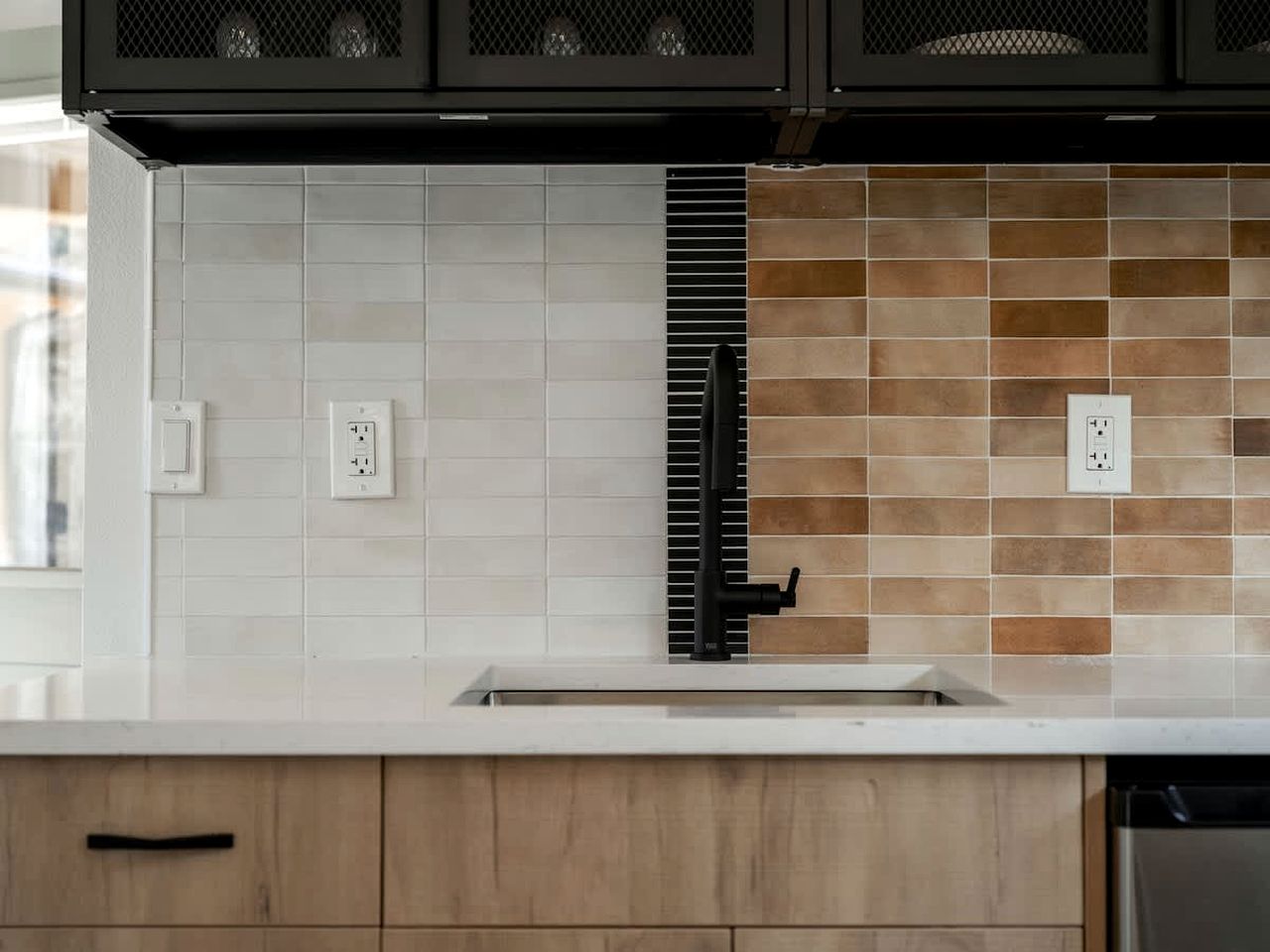 Cozy Modern Cabin with Hot Tub Nestled in the Trees for an Amazing Getaway in Nature in Grant, Colorado