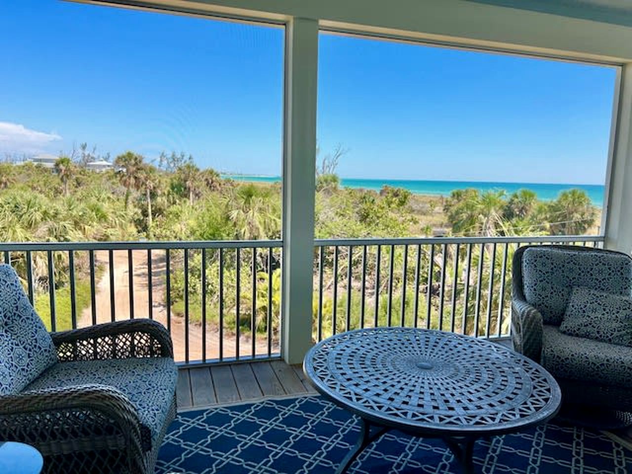 Stunning Beachfront Cottage with Gulf Views & Water Access on Little Gasparilla Island, Florida