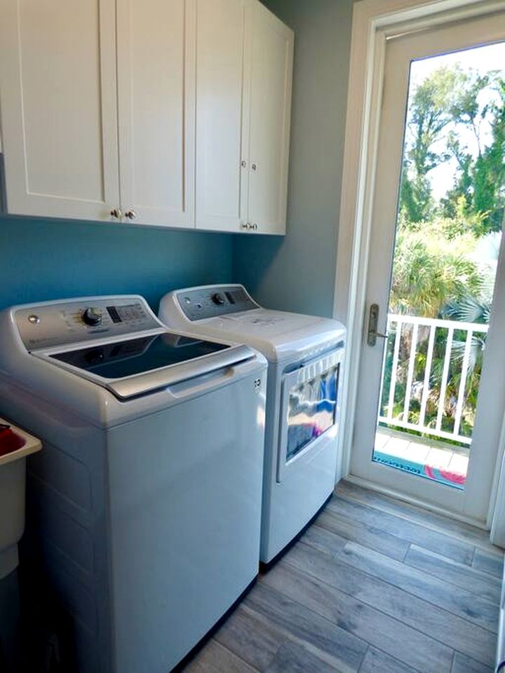 Stunning Beachfront Cottage with Gulf Views & Water Access on Little Gasparilla Island, Florida