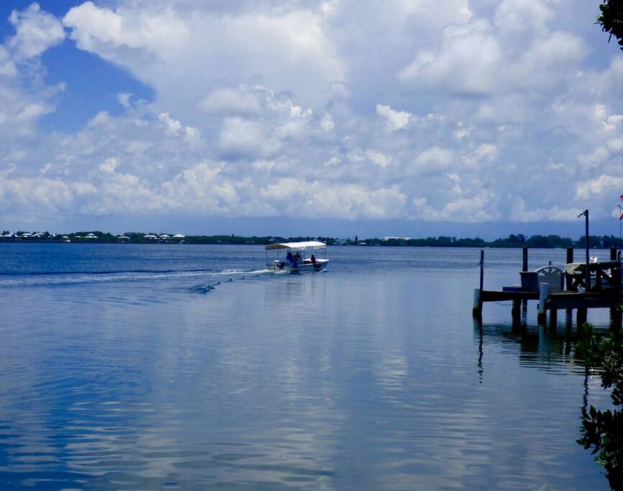 Stunning Beachfront Cottage with Gulf Views & Water Access on Little Gasparilla Island, Florida