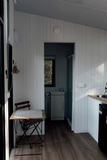 Tiny Houses (Australia, Wongawallan, Queensland)