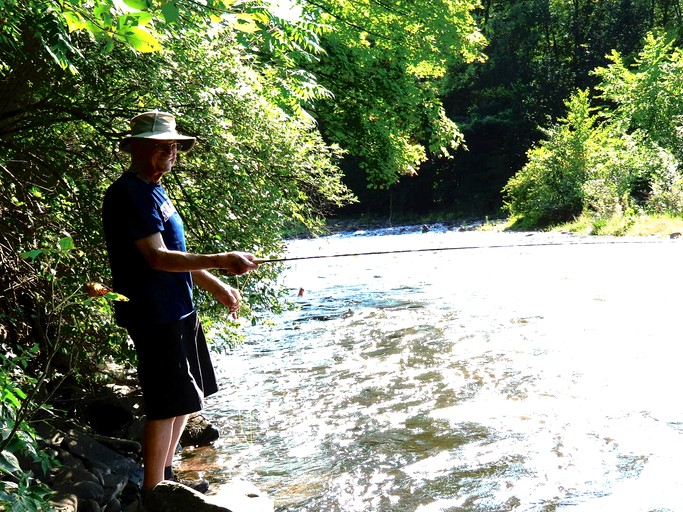 Cozy Three-Bedroom Cabin Near The Salmon River in Altmar, New York | Cabins (Altmar, New York, United States of America)