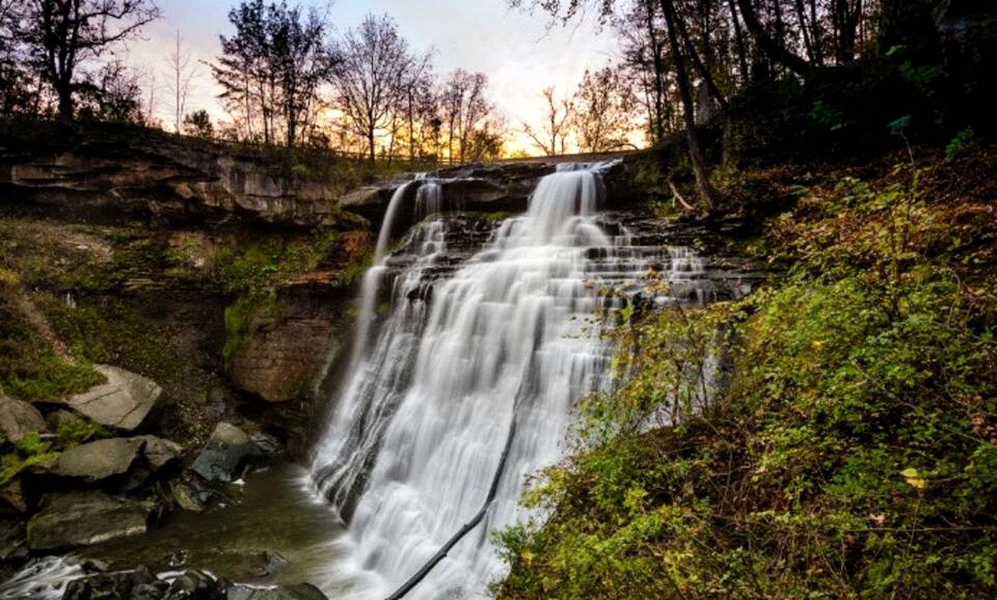 Cozy Secluded Safari Tent Immersed in Nature in Ravenna, Ohio