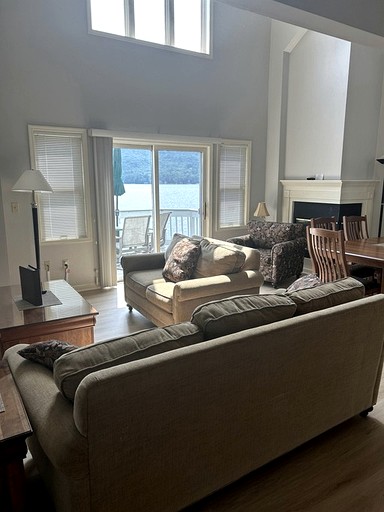 Luminous Vacation Rental Incredible to Recharge in New York